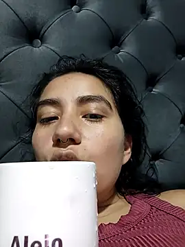 Snapshot of Hellen_Alex chatting on 21, 2, 2025 Hellen Alex online show from 21, 2, 2025