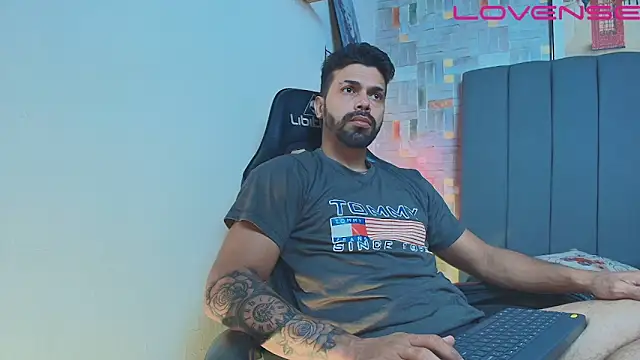 Snapshot of max_ashley_mds chatting on 21, 3, 2026 max ashley mds online show from 21, 3, 2026