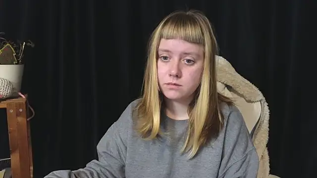 June shy0 online show from 20, 11, 2025