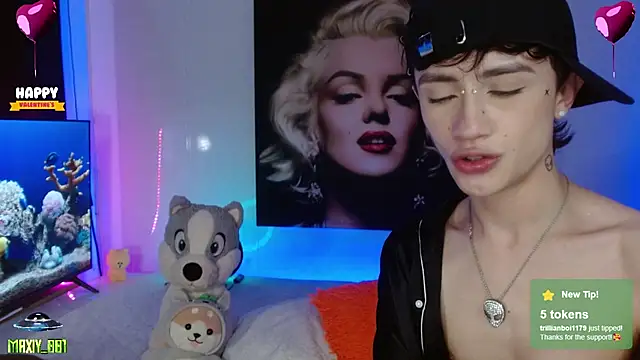 maxiy 001 online show from 8, 2, 2025