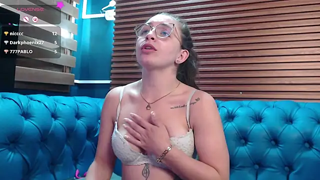  isaabellaa online show from 17, 2, 2025