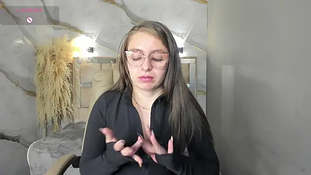 Snapshot of _isaabellaa chatting on 7, 7, 2026 isaabellaa online show from 7, 7, 2026