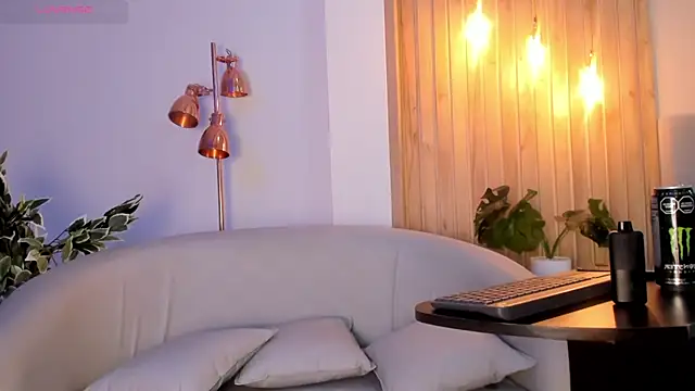 Snapshot of AriRobert_ chatting on 17, 9, 2025 AriRobert online show from 17, 9, 2025