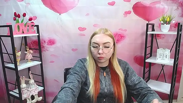 BeatriceFly online show from 25, 4, 2026