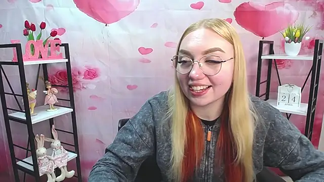 BeatriceFly online show from 25, 4, 2026