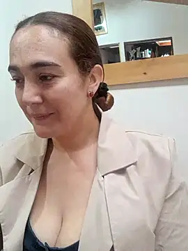 skayhot  online show from 10, 2, 2026