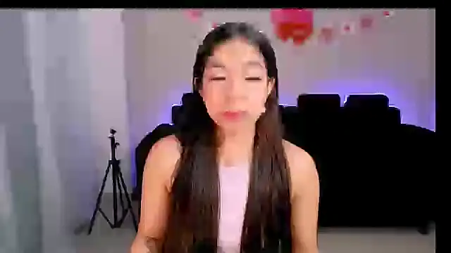 Mia Gothzx online show from 5, 3, 2025