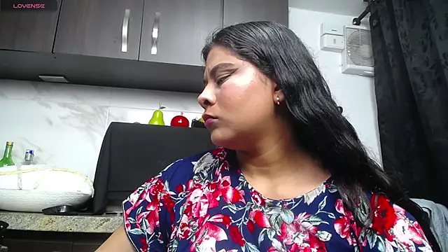 iniyalaboni online show from 12, 9, 2025