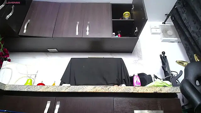 iniyalaboni online show from 1, 10, 2025