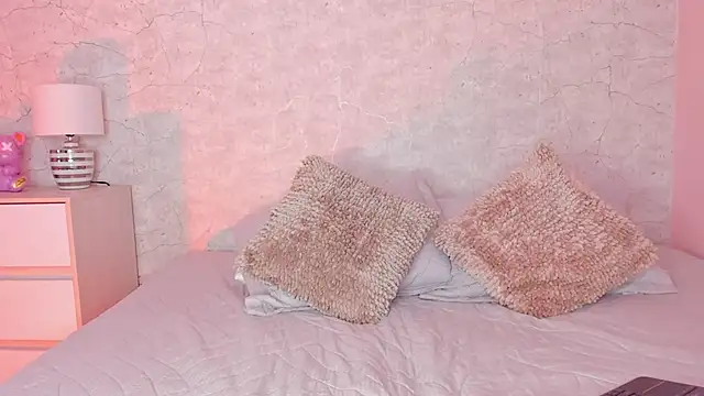 Snapshot of DahianaWalcott chatting on 20, 2, 2025 DahianaWalcott online show from 20, 2, 2025