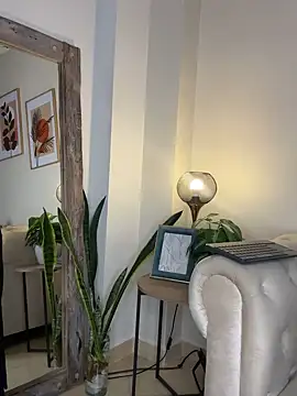 Snapshot of DahianaWalcott chatting on 10, 10, 2025 DahianaWalcott online show from 10, 10, 2025