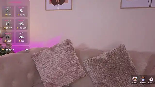 Snapshot of DahianaWalcott chatting on 6, 11, 2025 DahianaWalcott online show from 6, 11, 2025