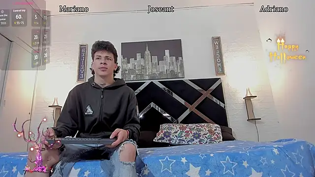 Snapshot of toyboys1 chatting on 10, 10, 2025 toyboys1 online show from 10, 10, 2025