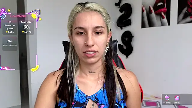 Snapshot of tammyandrade_ chatting on 30, 10, 2025 tammyandrade online show from 30, 10, 2025
