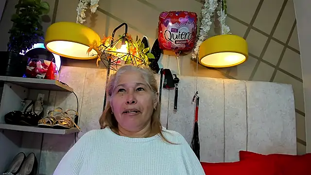 girl amada online show from 20, 2, 2025