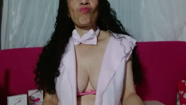 Snapshot of Tita_Madurita chatting on 3, 11, 2025 Tita Madurita online show from 3, 11, 2025