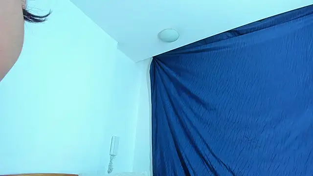 Snapshot of emiily15__ chatting on 6, 1, 2025 emiily15 online show from 6, 1, 2025