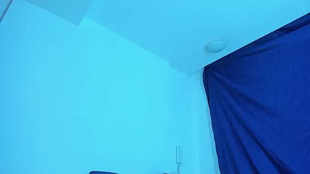 Snapshot of emiily15__ chatting on 8, 1, 2025 emiily15 online show from 8, 1, 2025