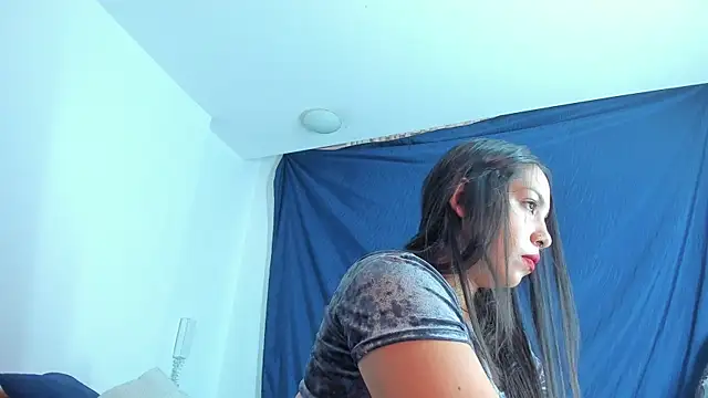 Snapshot of emiily15__ chatting on 29, 1, 2025 emiily15 online show from 29, 1, 2025