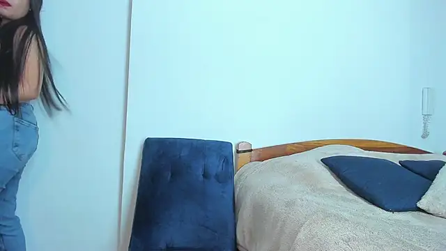 Snapshot of emiily15__ chatting on 24, 2, 2025 emiily15 online show from 24, 2, 2025