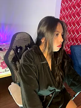 Snapshot of emiily15__ chatting on 10, 9, 2025 emiily15 online show from 10, 9, 2025