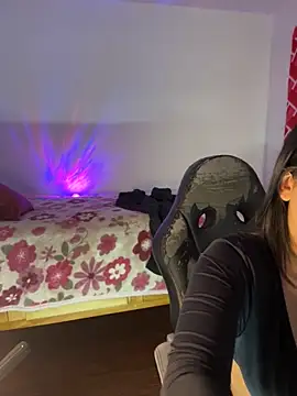 Snapshot of emiily15__ chatting on 26, 9, 2025 emiily15 online show from 26, 9, 2025