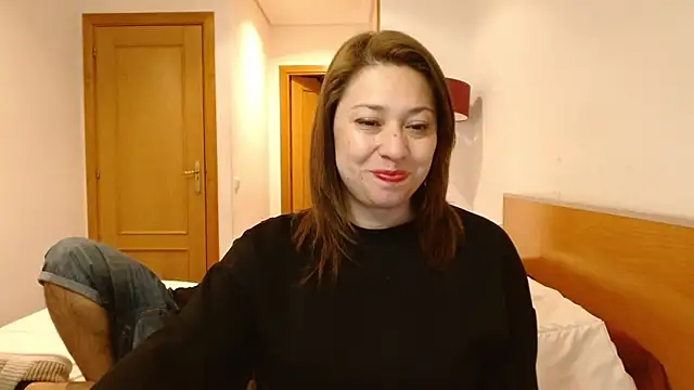 Snapshot of THIAGOEVA chatting on 10, 3, 2025 THIAGOEVA online show from 10, 3, 2025