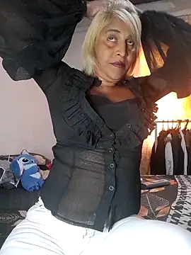 Goodgirlsue 77 online show from 10, 5, 2026