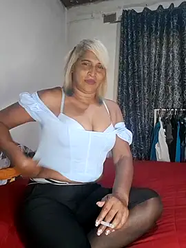 Snapshot of Goodgirlsue_77 chatting on 28, 6, 2026 Goodgirlsue 77 online show from 28, 6, 2026