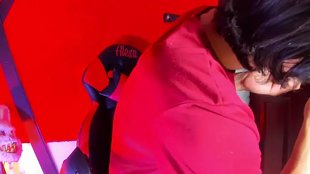 LilOwen  online show from 12, 3, 2026