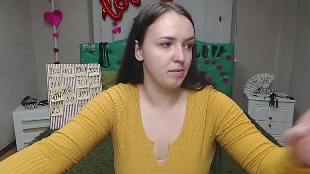 Snapshot of IsabelBlackberry chatting on 8, 10, 2025 IsabelBlackberry online show from 8, 10, 2025