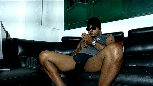 Deleon1995 online show from 17, 12, 2024