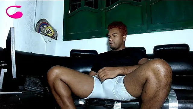 Deleon1995 online show from 24, 2, 2025