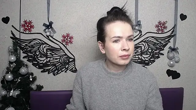 JasmineKouch online show from 21, 12, 2025