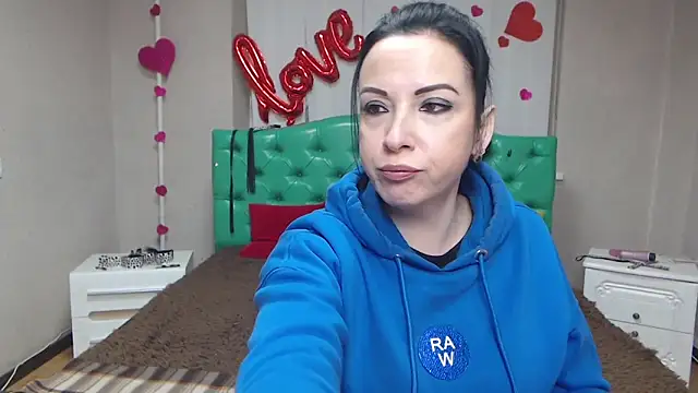 ElizabethSho online show from 11, 2, 2026