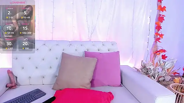 Snapshot of celestelewis chatting on 30, 10, 2025 celestelewis online show from 30, 10, 2025