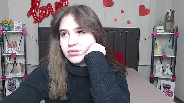 LauraHlot online show from 23, 2, 2025