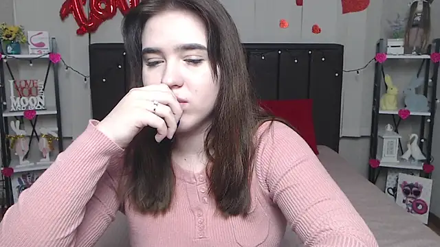 LauraHlot online show from 3, 3, 2025