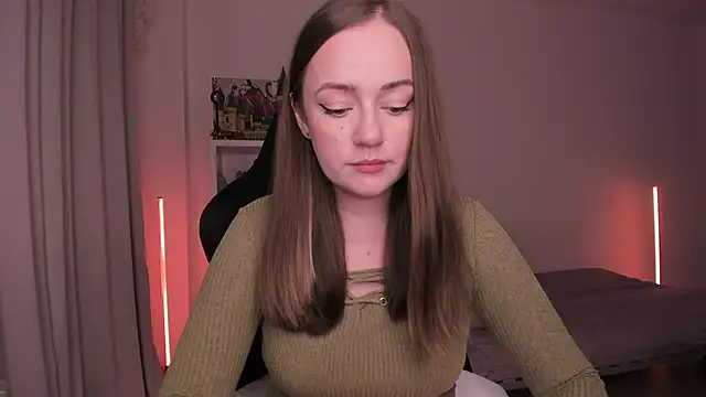 Snapshot of WalkingGirl chatting on 1, 2, 2025 WalkingGirl online show from 1, 2, 2025