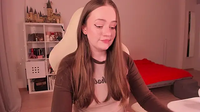 Snapshot of WalkingGirl chatting on 27, 9, 2025 WalkingGirl online show from 27, 9, 2025