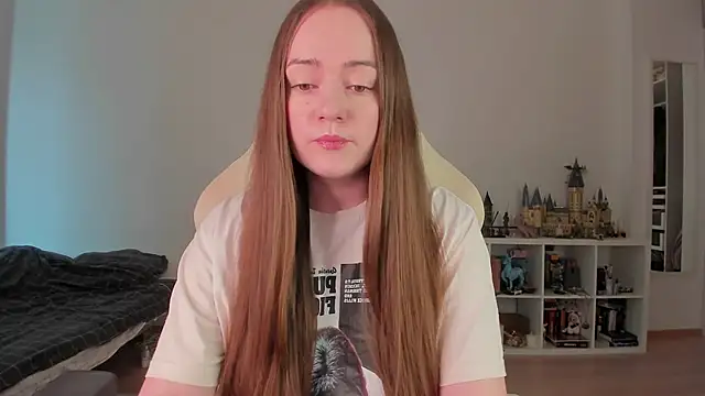 Snapshot of WalkingGirl chatting on 20, 3, 2026 WalkingGirl online show from 20, 3, 2026