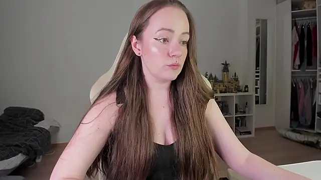 Snapshot of WalkingGirl chatting on 9, 5, 2026 WalkingGirl online show from 9, 5, 2026