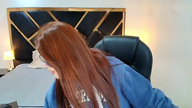 Camiila Osorio online show from 15, 5, 2026