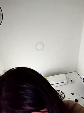 Linda Lars online show from 5, 1, 2025