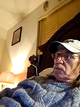 Snapshot of coolbrease10 chatting on 3, 12, 2024 coolbrease10 online show from 3, 12, 2024