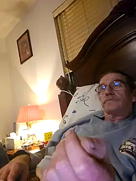 Snapshot of coolbrease10 chatting on 7, 12, 2024 coolbrease10 online show from 7, 12, 2024