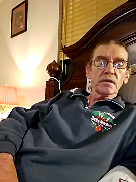 Snapshot of coolbrease10 chatting on 10, 12, 2024 coolbrease10 online show from 10, 12, 2024