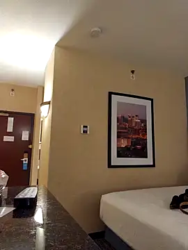 Snapshot of coolbrease10 chatting on 23, 12, 2024 coolbrease10 online show from 23, 12, 2024