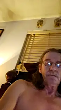 Snapshot of coolbrease10 chatting on 5, 2, 2025 coolbrease10 online show from 5, 2, 2025