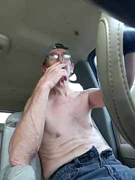 Snapshot of coolbrease10 chatting on 17, 9, 2025 coolbrease10 online show from 17, 9, 2025